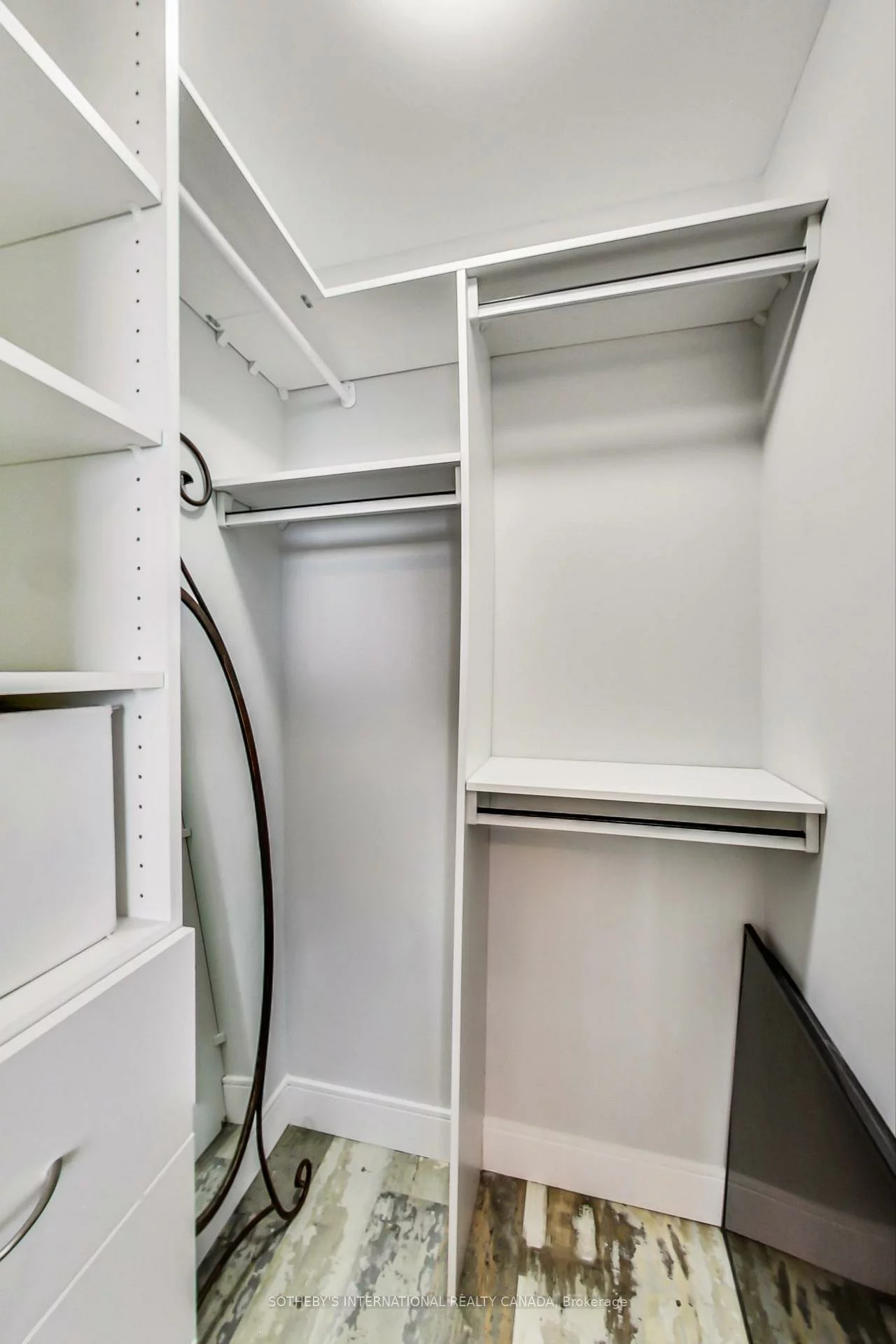 16, Brookers, Mimico, Toronto