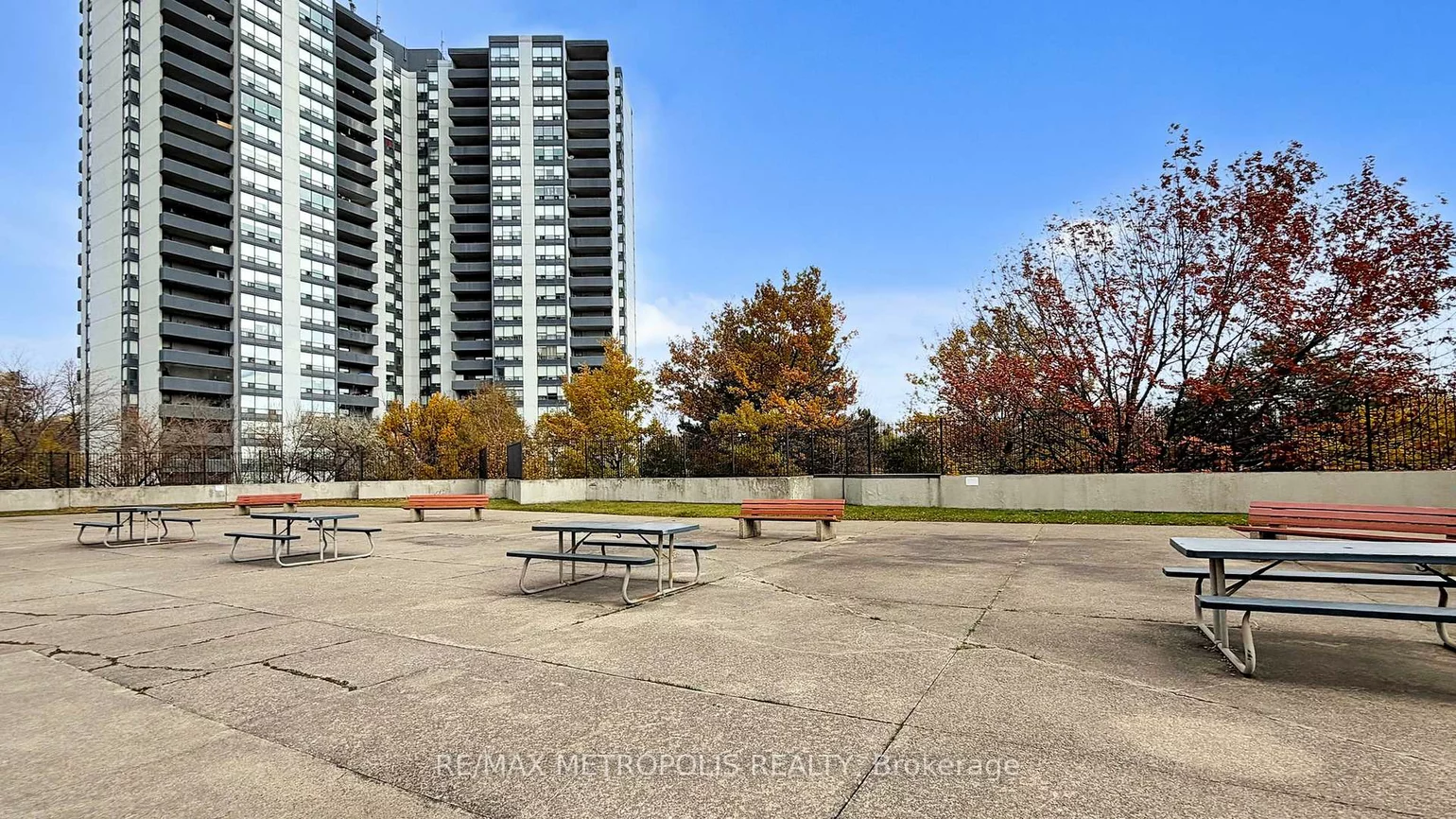 10, Martha Eaton, Brookhaven-Amesbury, Toronto