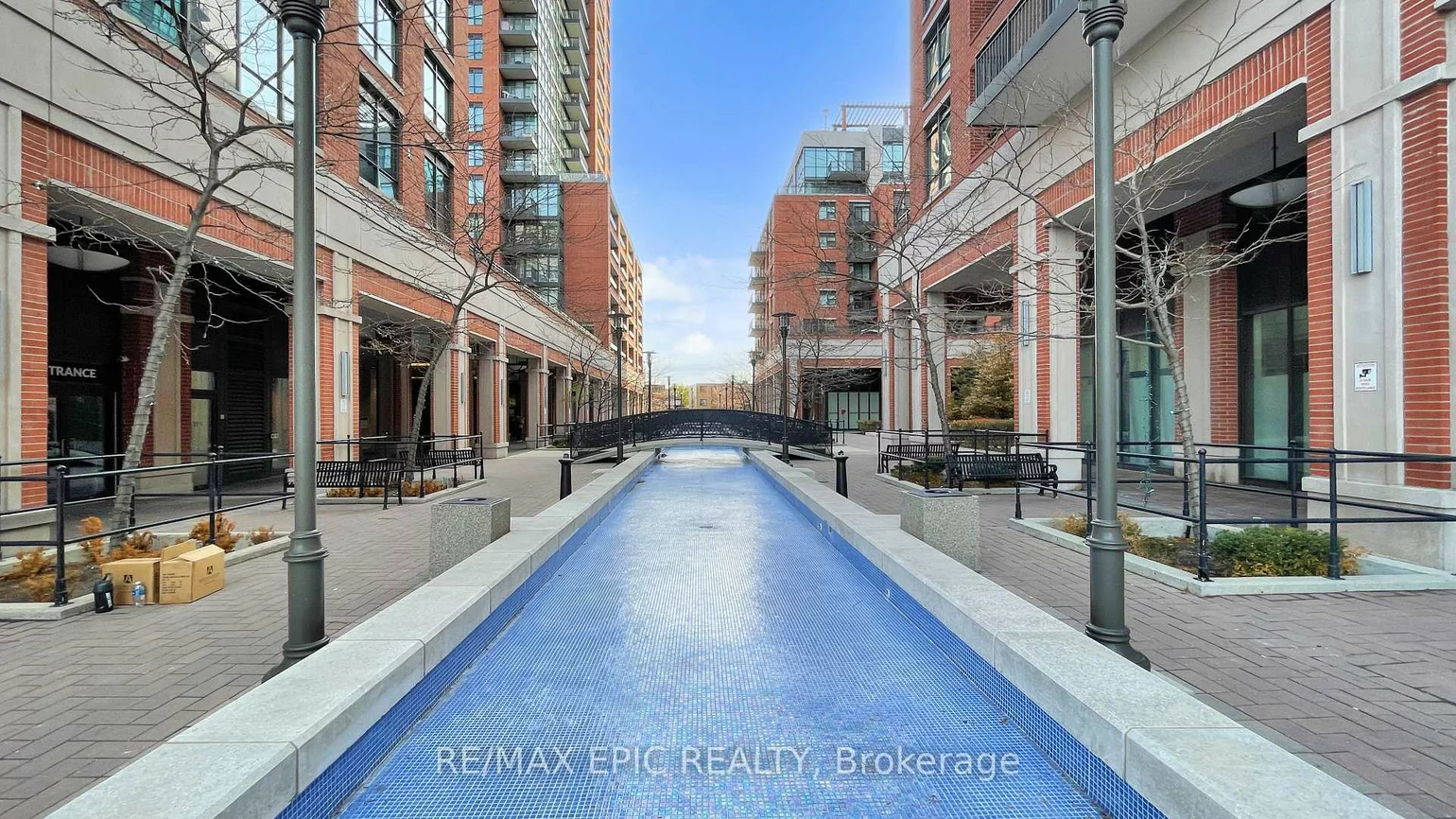 830, Lawrence, Yorkdale-Glen Park, Toronto