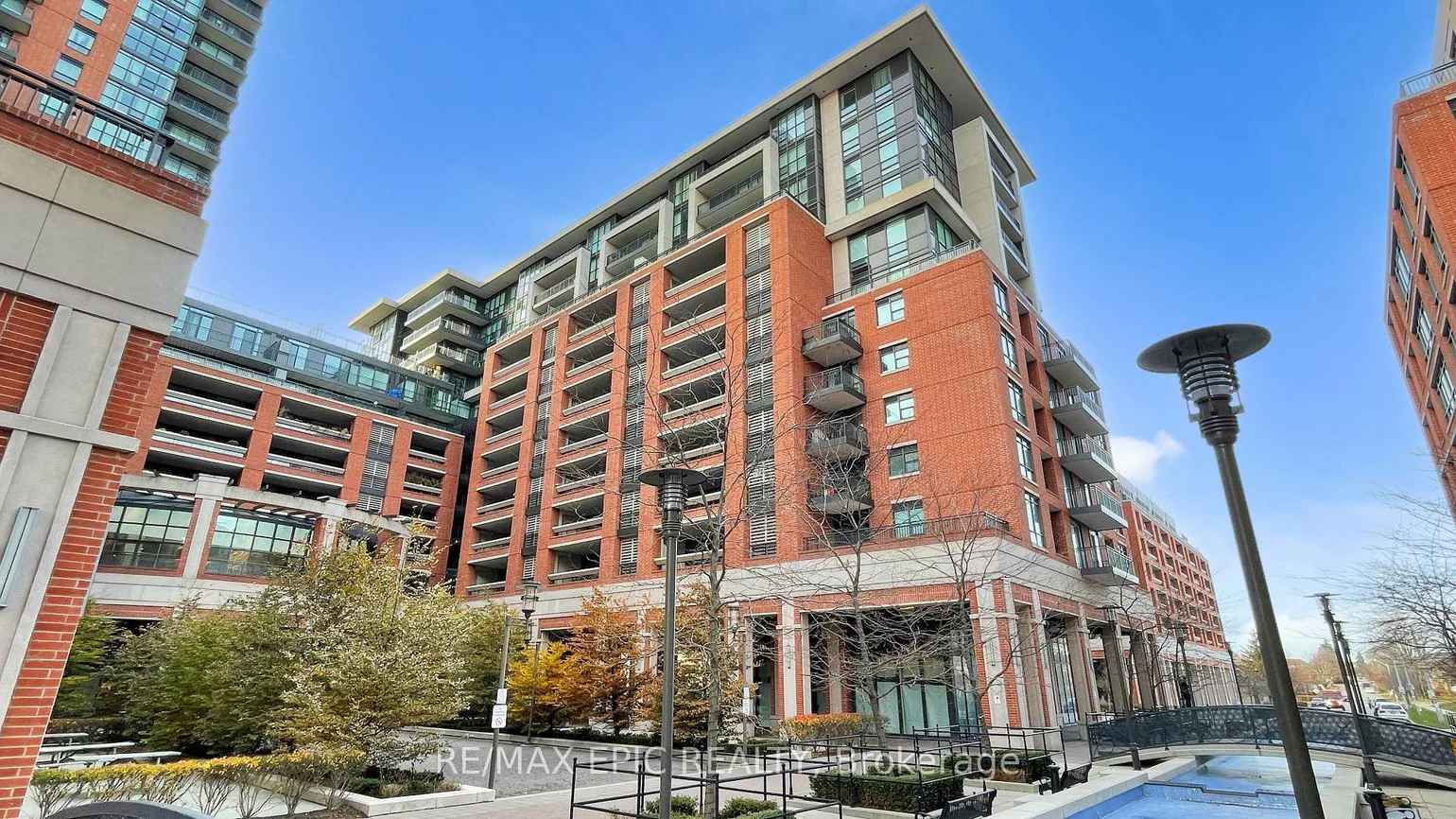 830, Lawrence, Yorkdale-Glen Park, Toronto