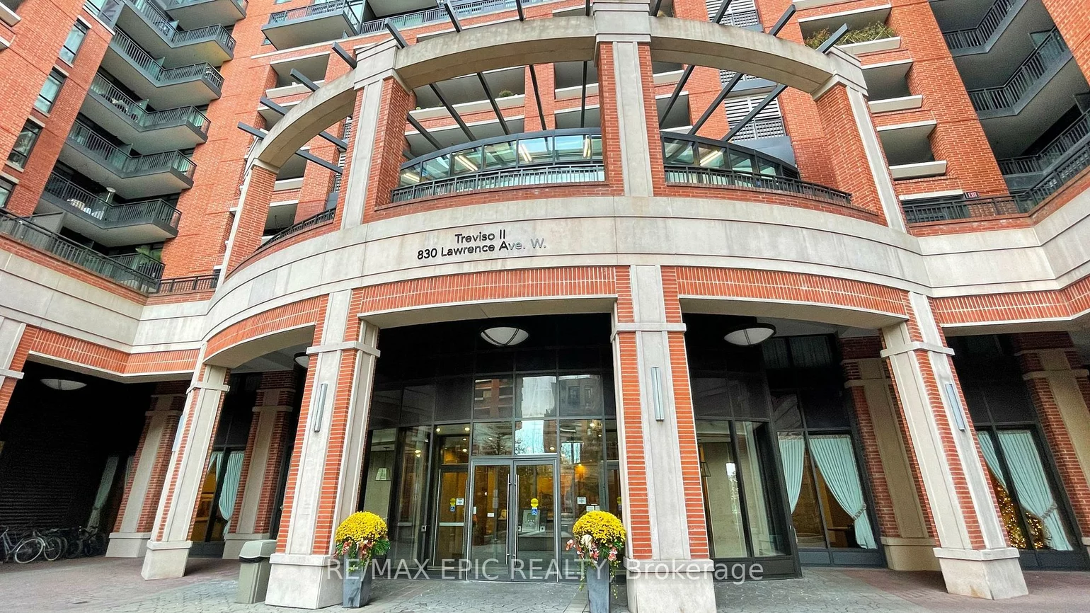 830, Lawrence, Yorkdale-Glen Park, Toronto