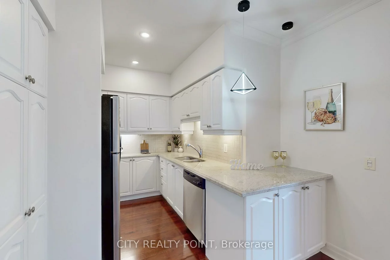 58, Marine Parade, Mimico, Toronto