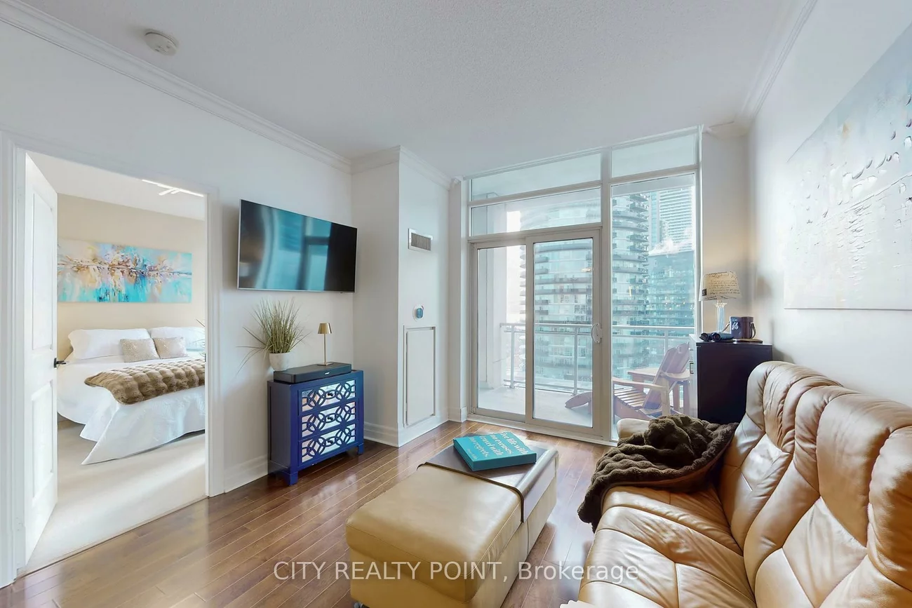 58, Marine Parade, Mimico, Toronto