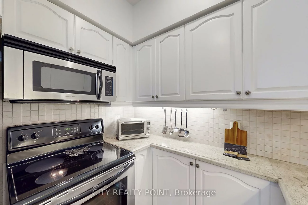 58, Marine Parade, Mimico, Toronto