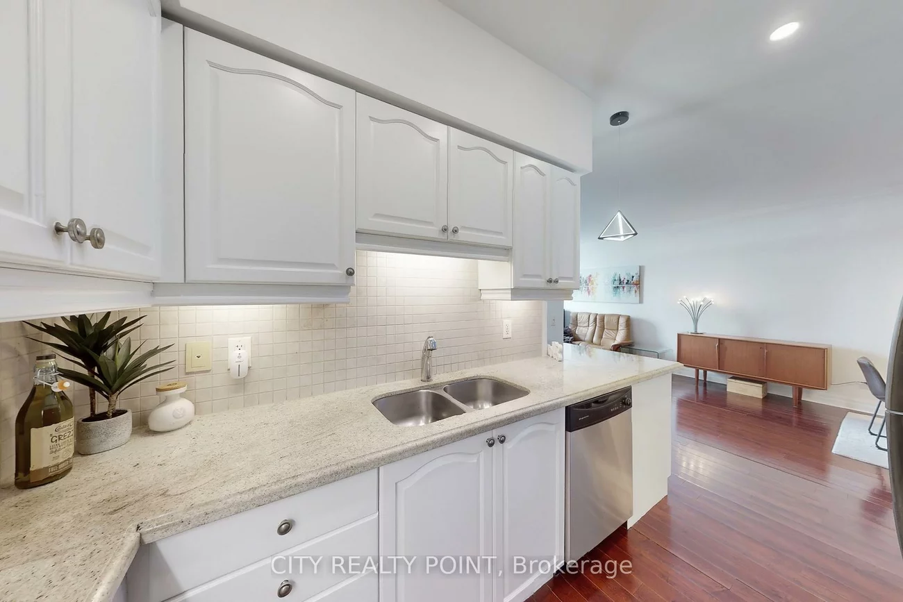 58, Marine Parade, Mimico, Toronto