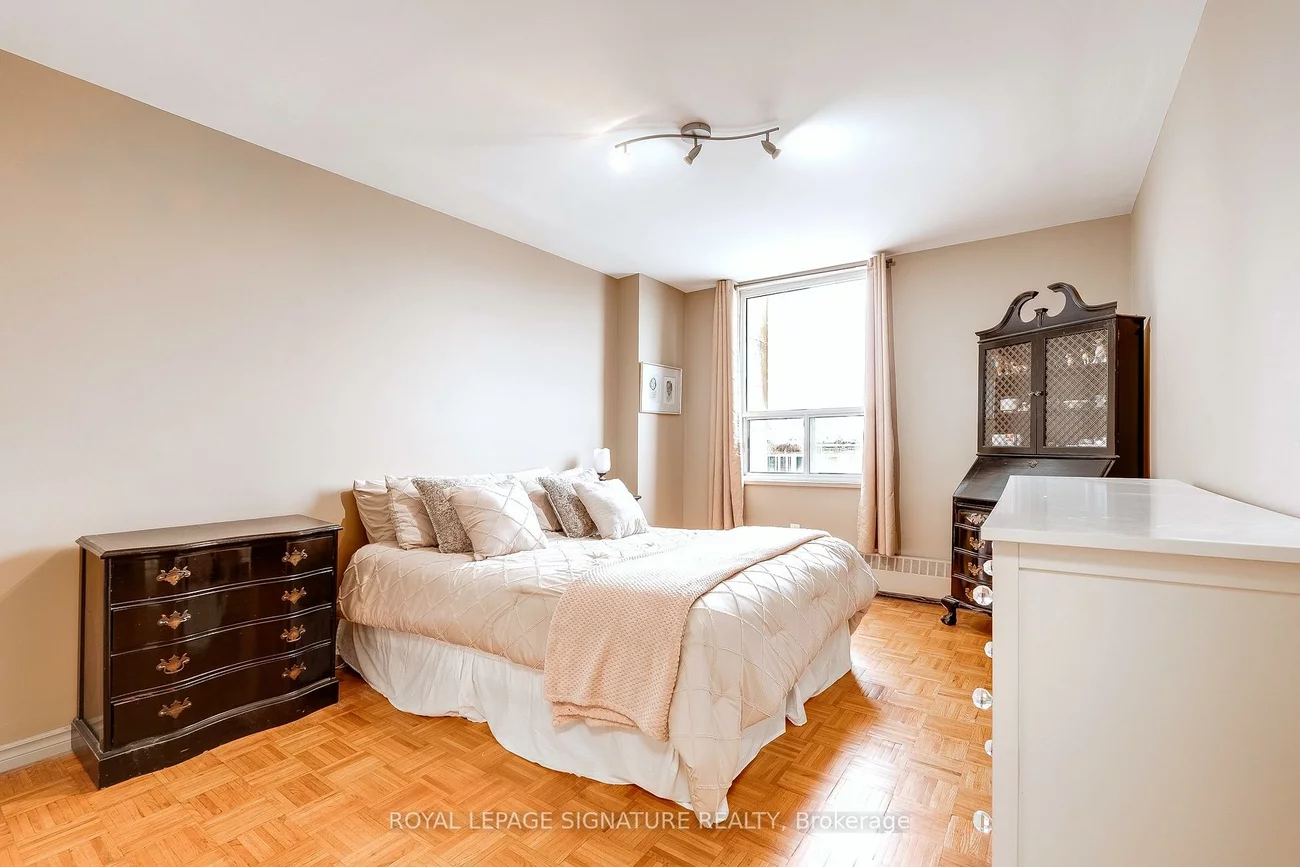 1, Four Winds, York University Heights, Toronto