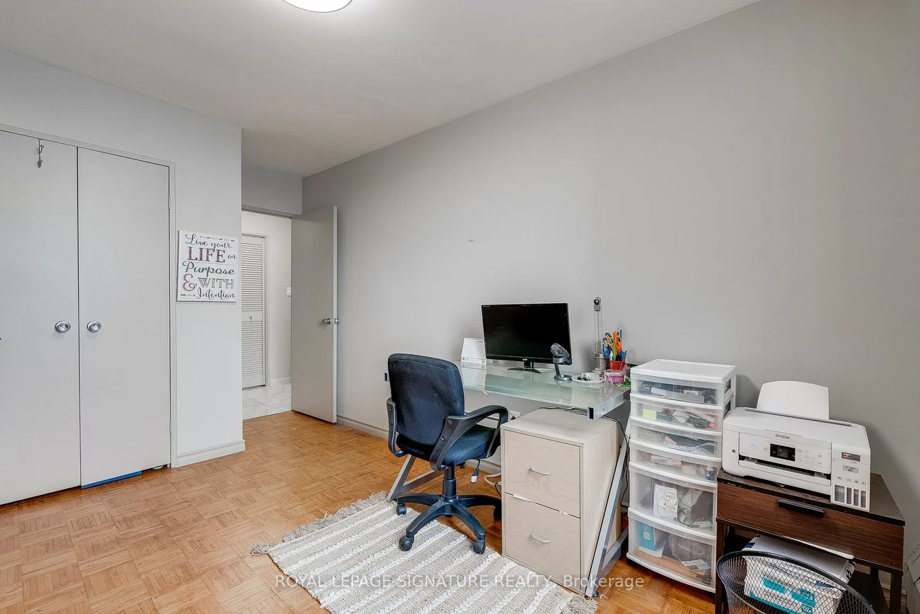 1, Four Winds, York University Heights, Toronto