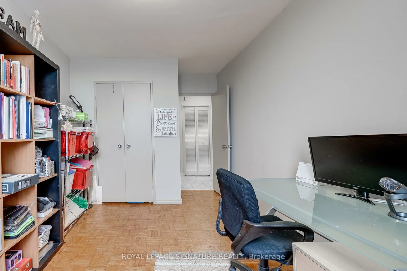 1, Four Winds, York University Heights, Toronto