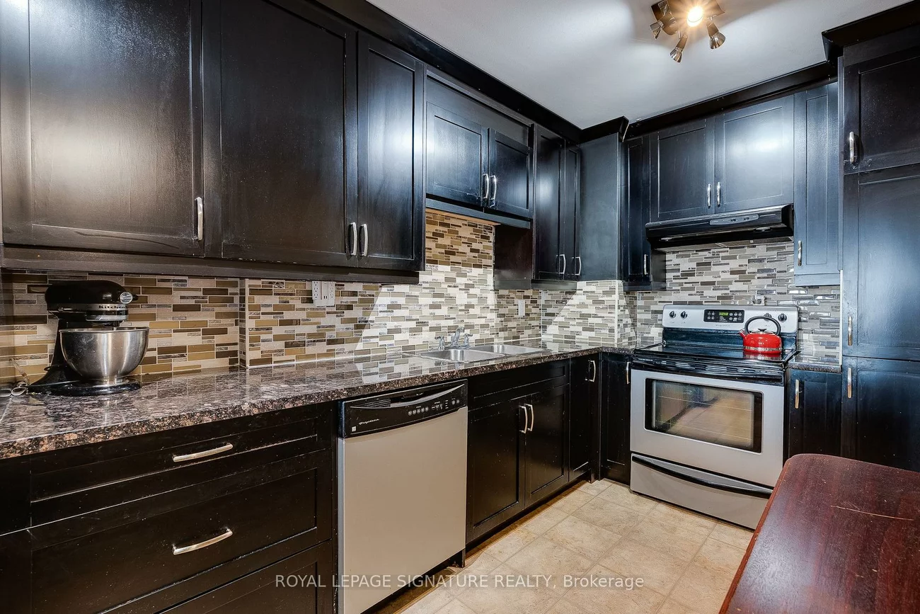 1, Four Winds, York University Heights, Toronto