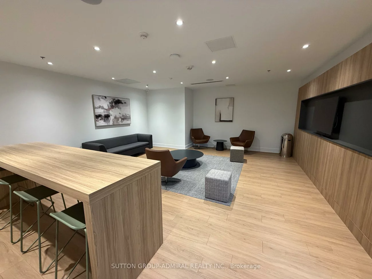 3100, Keele, Downsview-Roding-CFB, Toronto