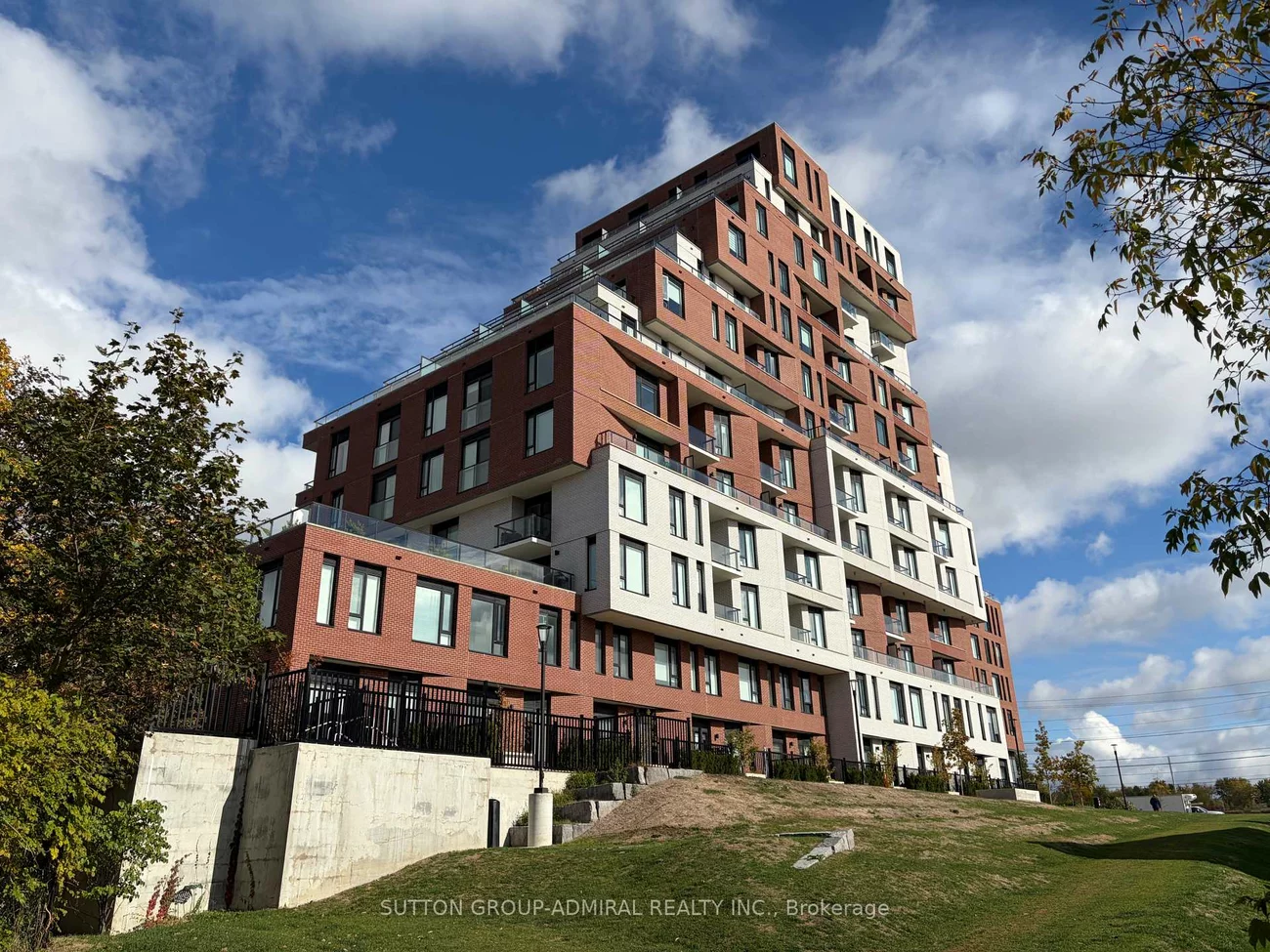 3100, Keele, Downsview-Roding-CFB, Toronto