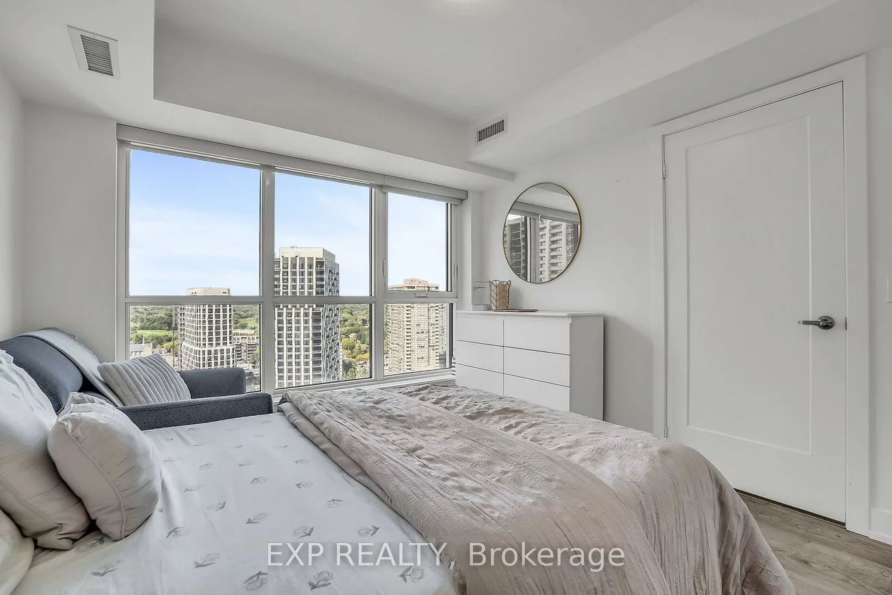 5, Mabelle, Islington-City Centre West, Toronto