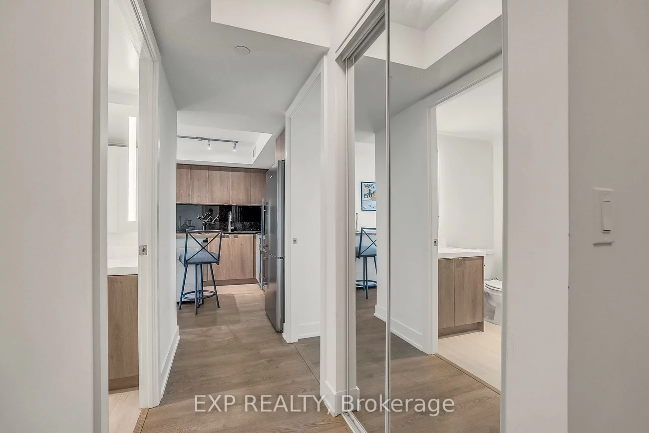 5, Mabelle, Islington-City Centre West, Toronto