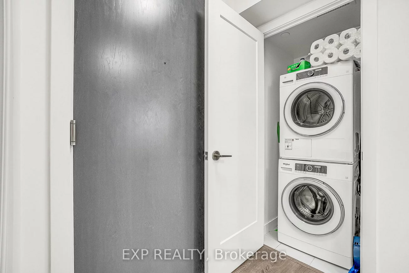 5, Mabelle, Islington-City Centre West, Toronto