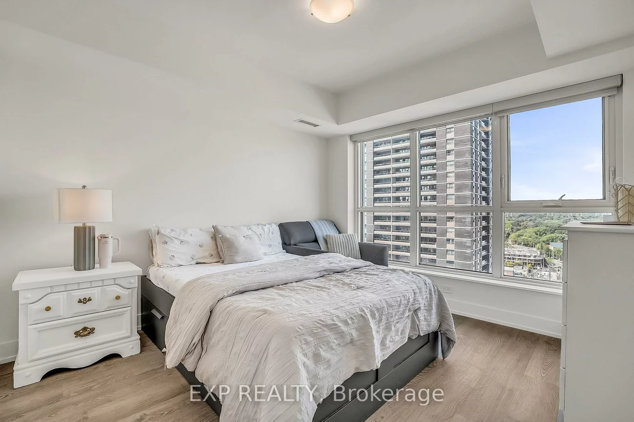 5, Mabelle, Islington-City Centre West, Toronto