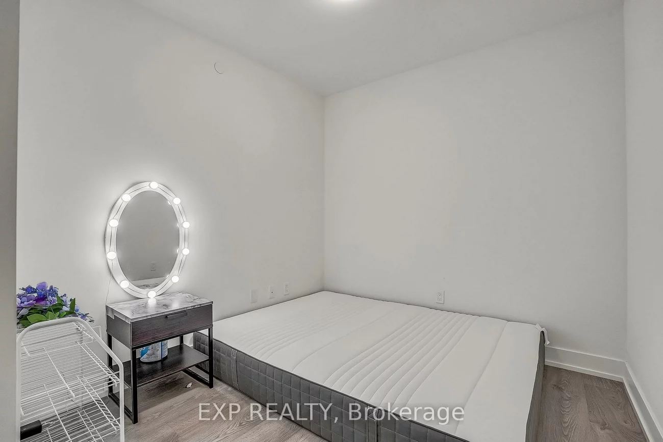 5, Mabelle, Islington-City Centre West, Toronto