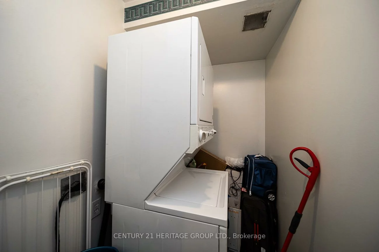 101, Subway, Islington-City Centre West, Toronto