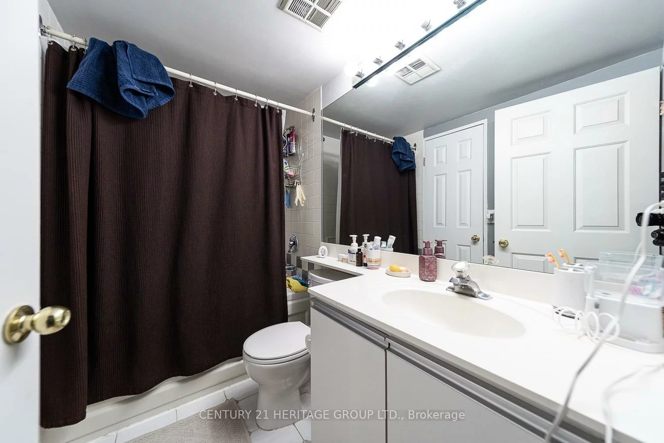 101, Subway, Islington-City Centre West, Toronto