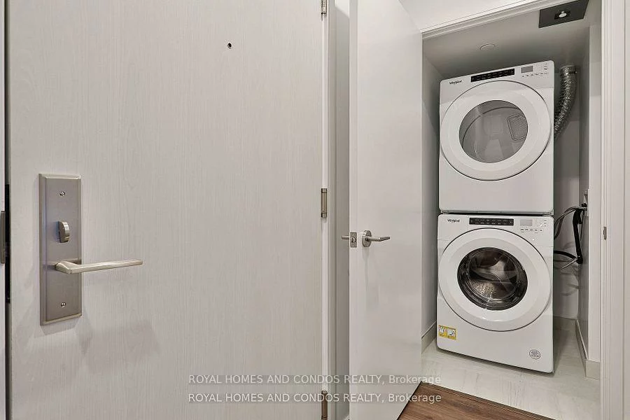 30, Samuel Wood, Islington-City Centre West, Toronto