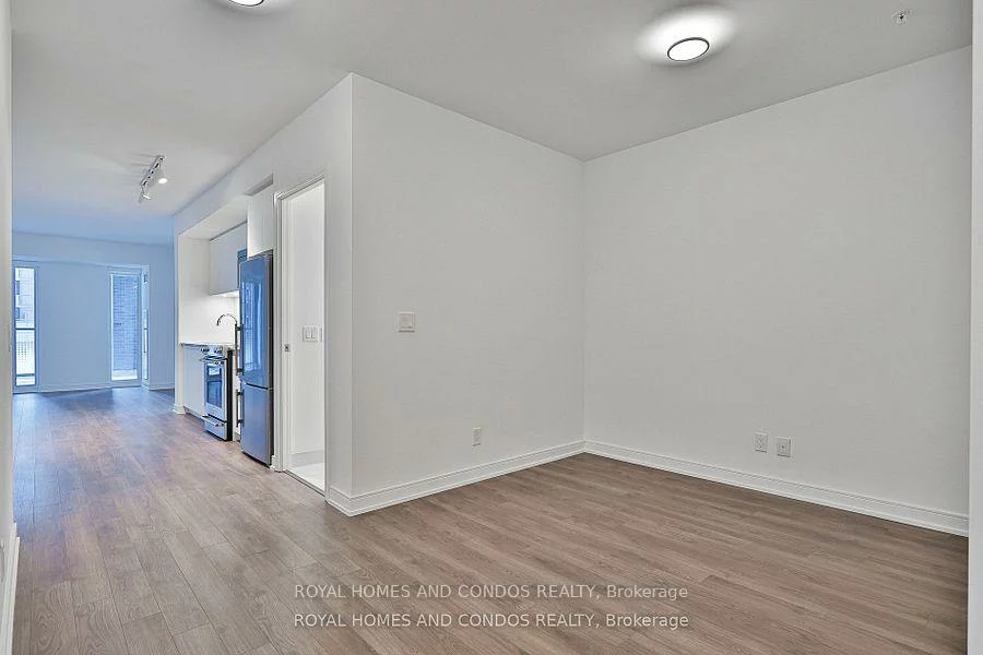 30, Samuel Wood, Islington-City Centre West, Toronto