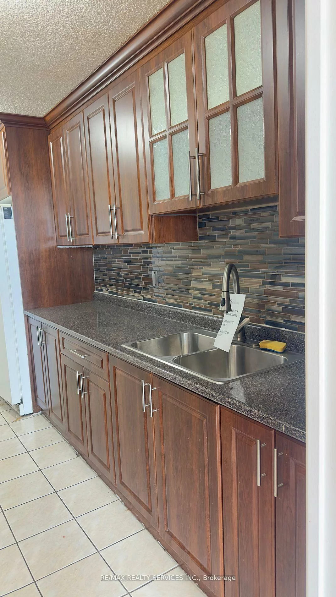 40, Panorama, Mount Olive-Silverstone-Jamestown, Toronto