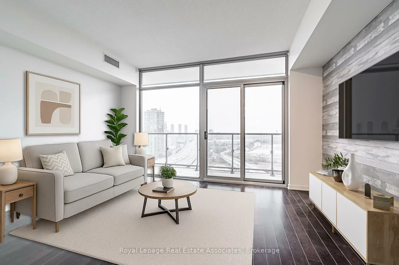 105, The Queensway, High Park-Swansea, Toronto