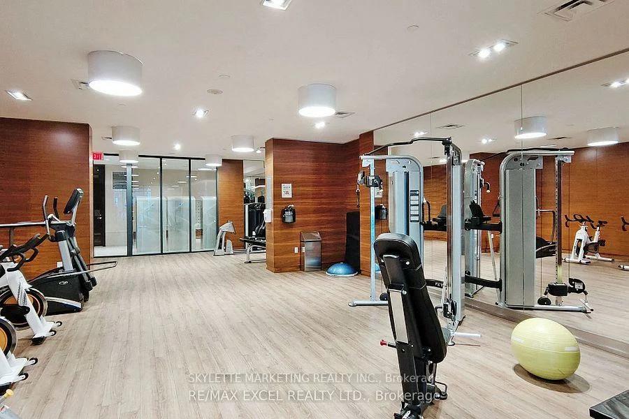 9, Valhalla Inn, Islington-City Centre West, Toronto