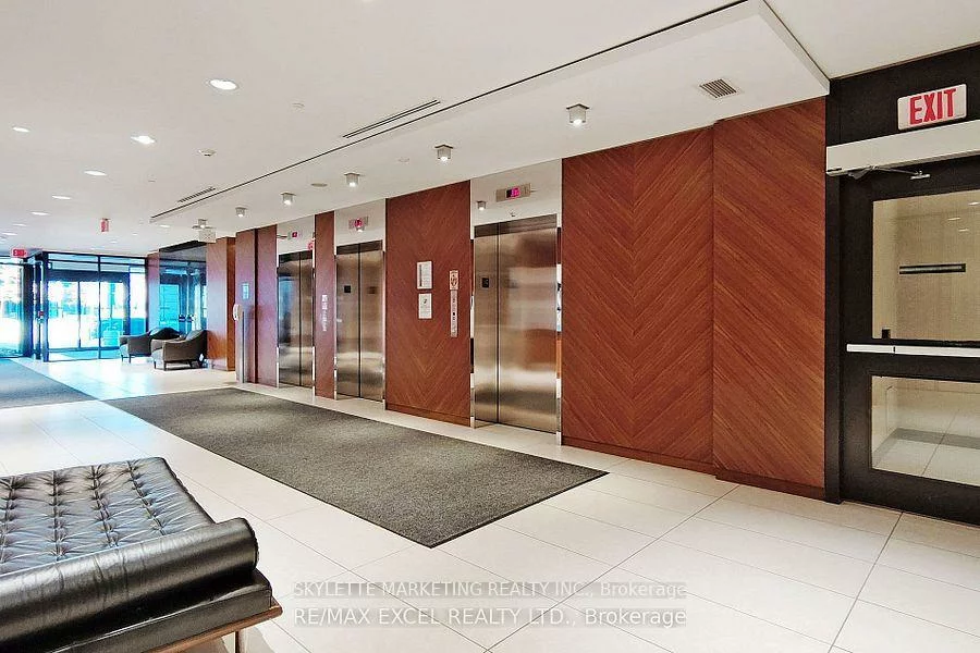 9, Valhalla Inn, Islington-City Centre West, Toronto