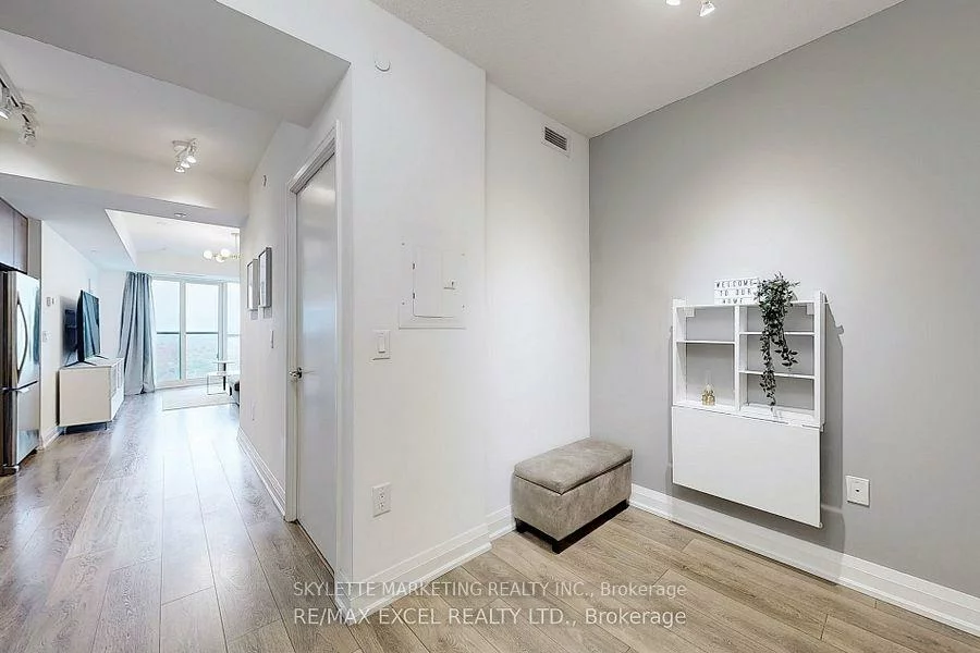 9, Valhalla Inn, Islington-City Centre West, Toronto