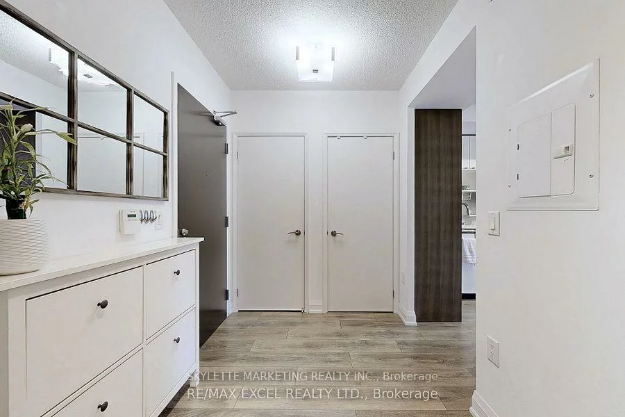 9, Valhalla Inn, Islington-City Centre West, Toronto