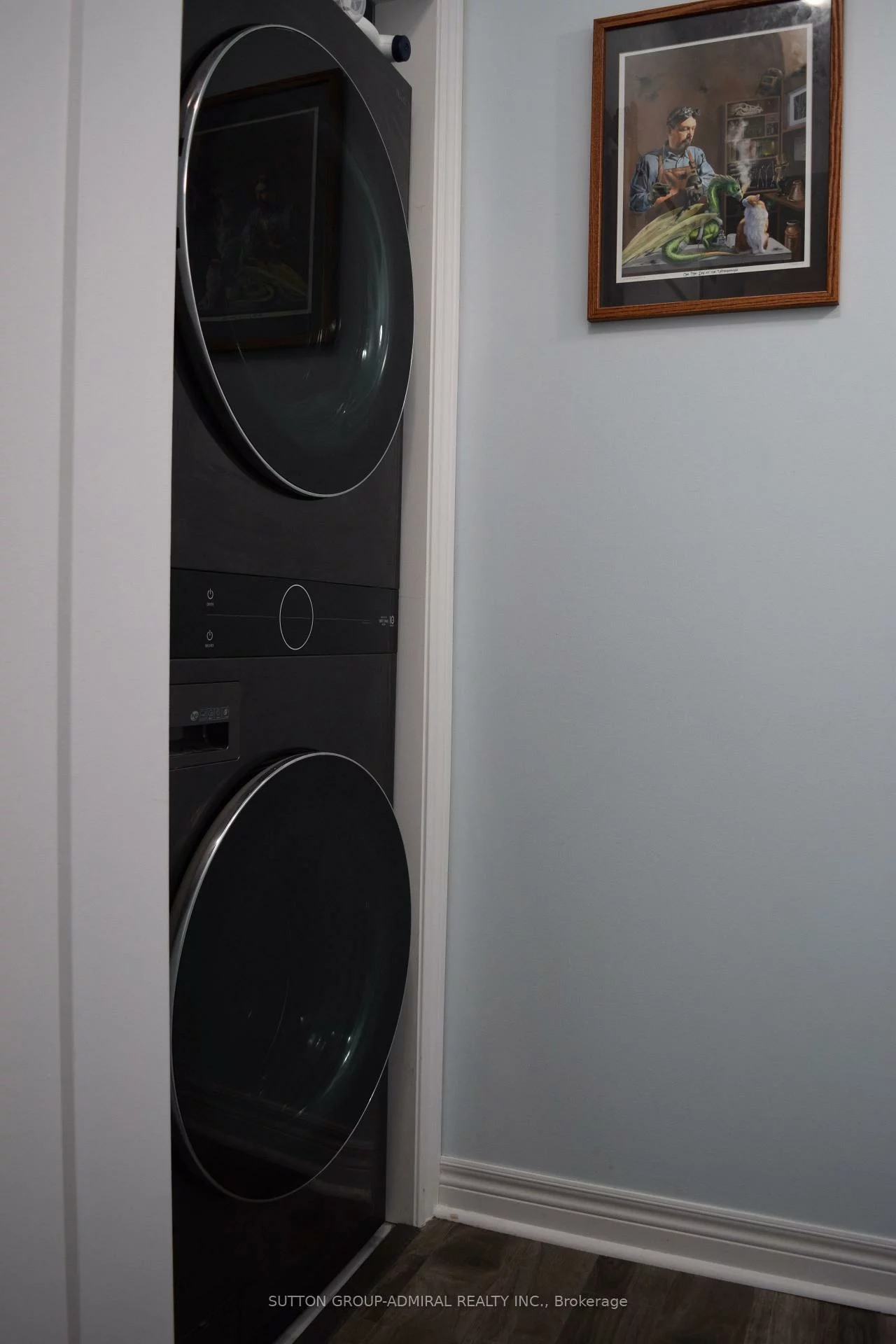 370, Hopewell, Briar Hill-Belgravia, Toronto