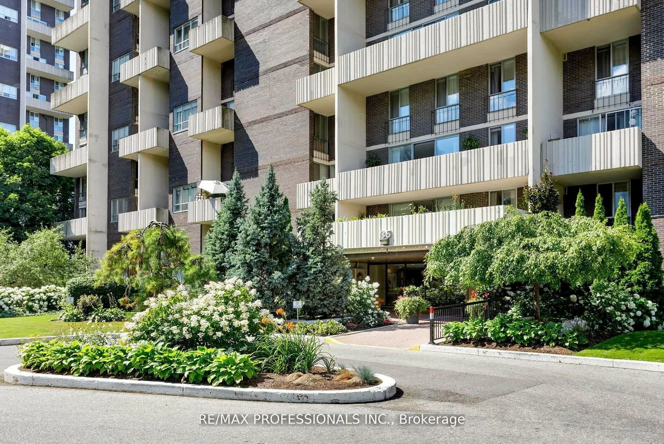 35, Ormskirk, High Park-Swansea, Toronto