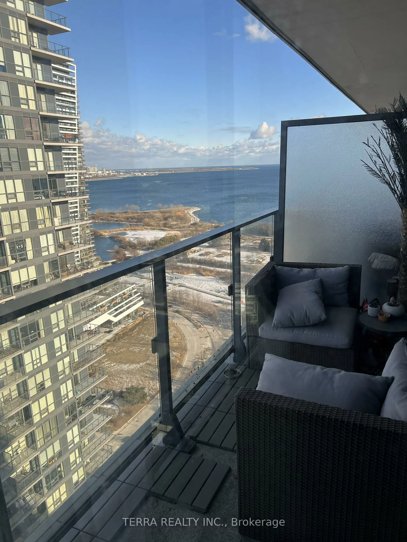 2212, Lakeshore, Mimico, Toronto