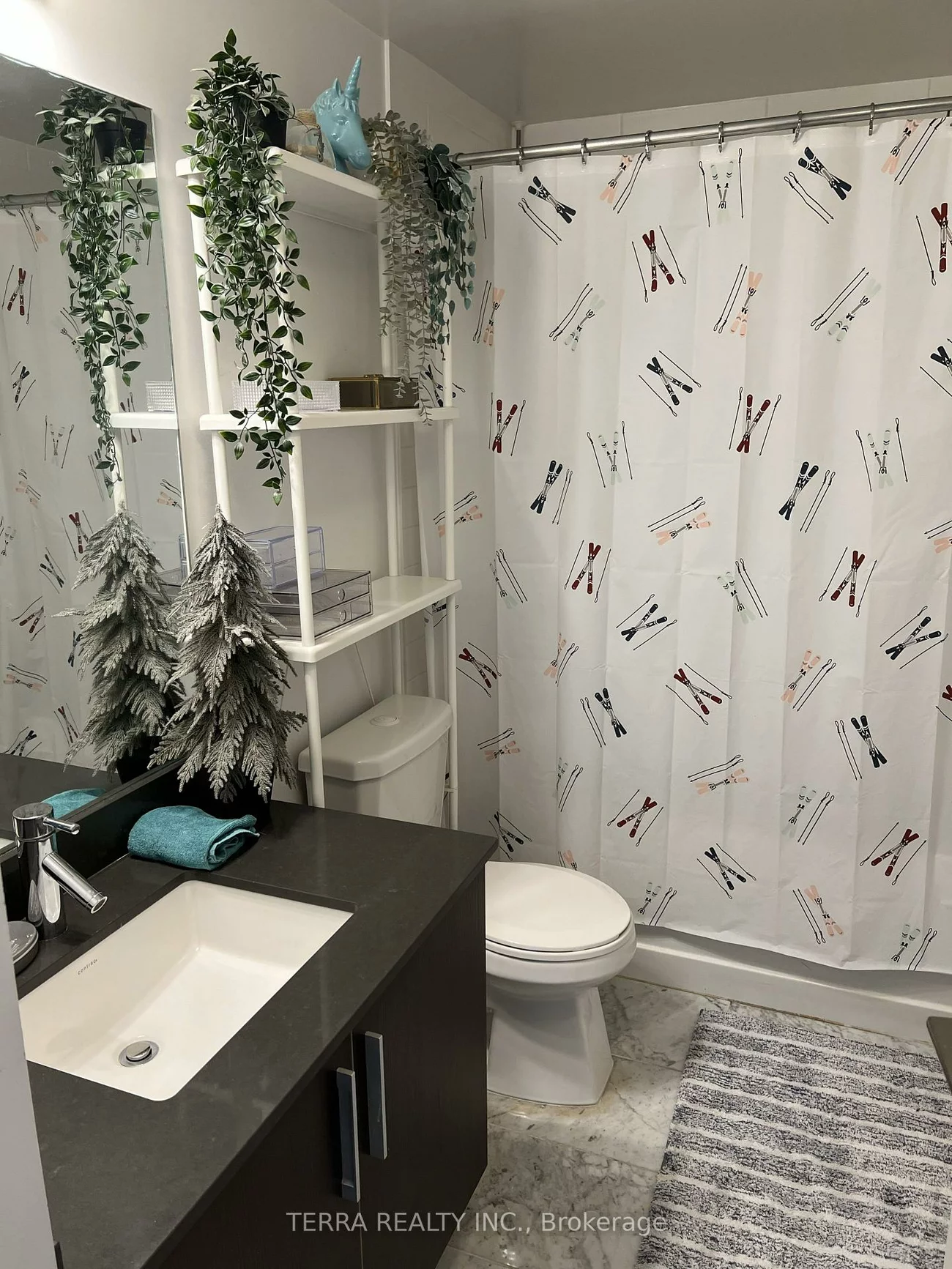 2212, Lakeshore, Mimico, Toronto