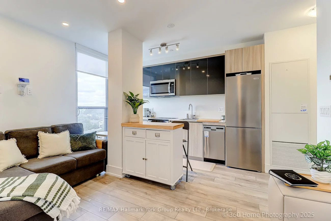 3100, Keele, Downsview-Roding-CFB, Toronto