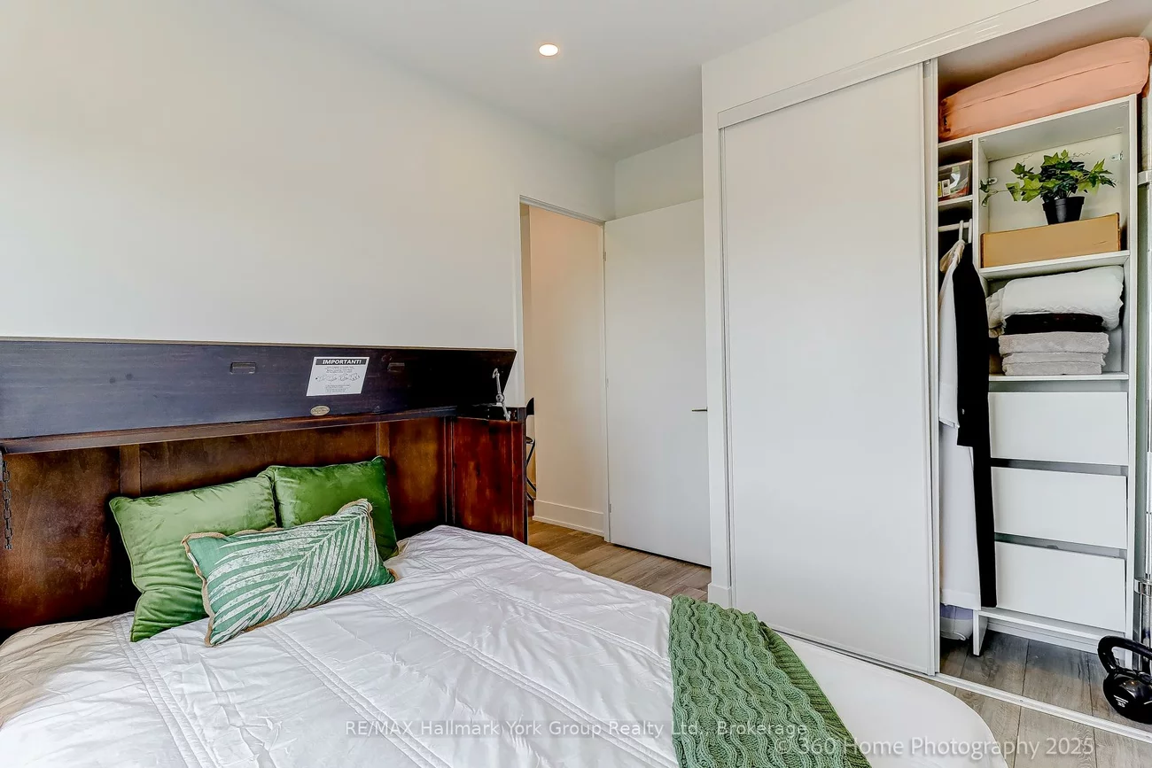 3100, Keele, Downsview-Roding-CFB, Toronto