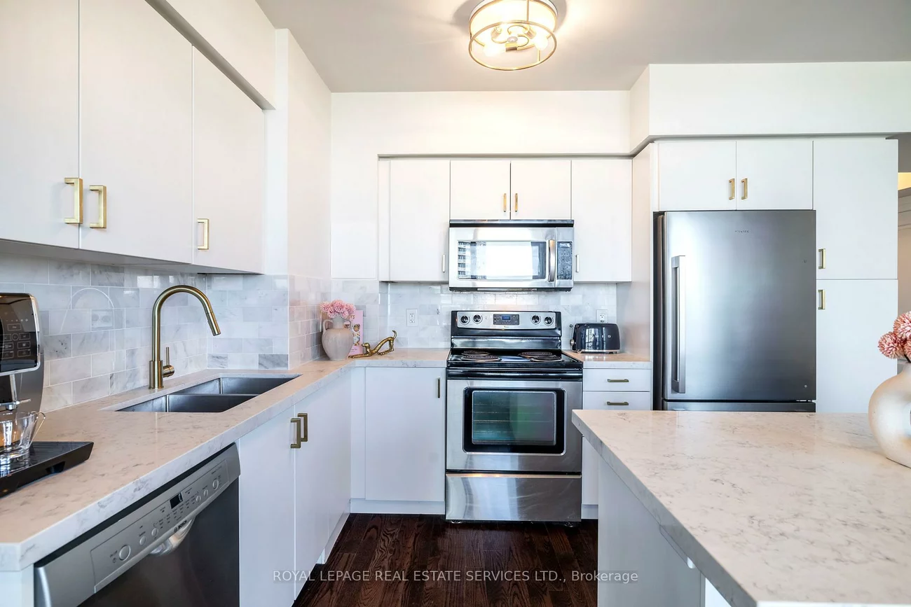 15, Legion, Mimico, Toronto