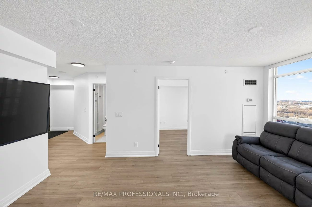 215, Sherway Gardens, Islington-City Centre West, Toronto