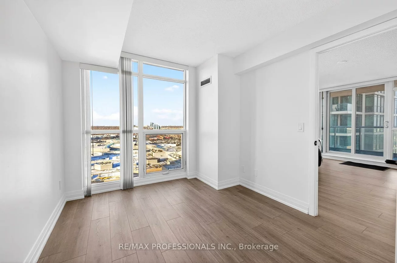 215, Sherway Gardens, Islington-City Centre West, Toronto