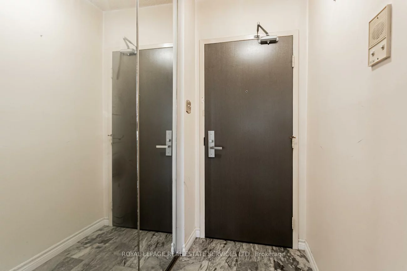 45, Southport, High Park-Swansea, Toronto