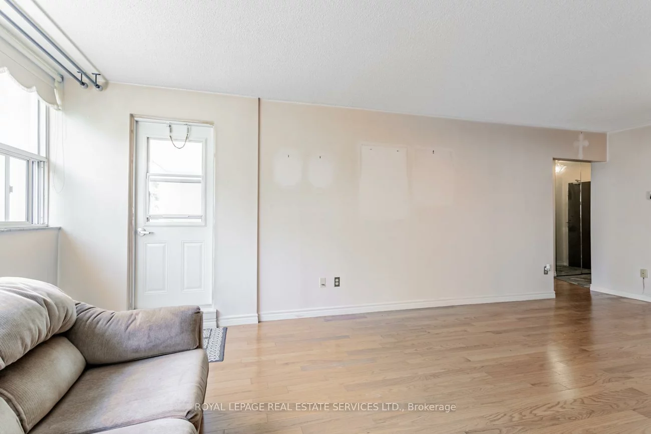 45, Southport, High Park-Swansea, Toronto