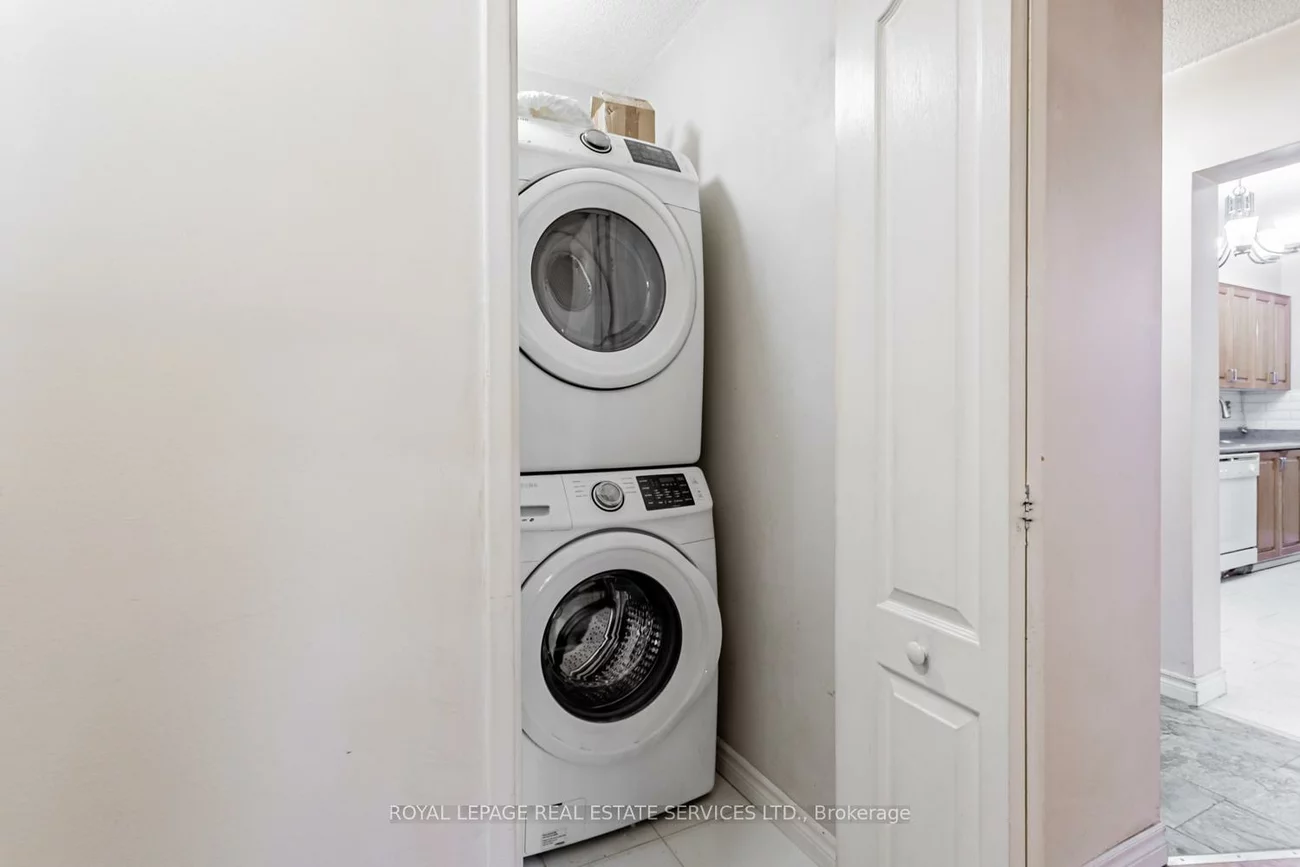 45, Southport, High Park-Swansea, Toronto