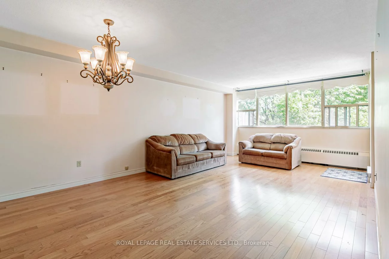 45, Southport, High Park-Swansea, Toronto