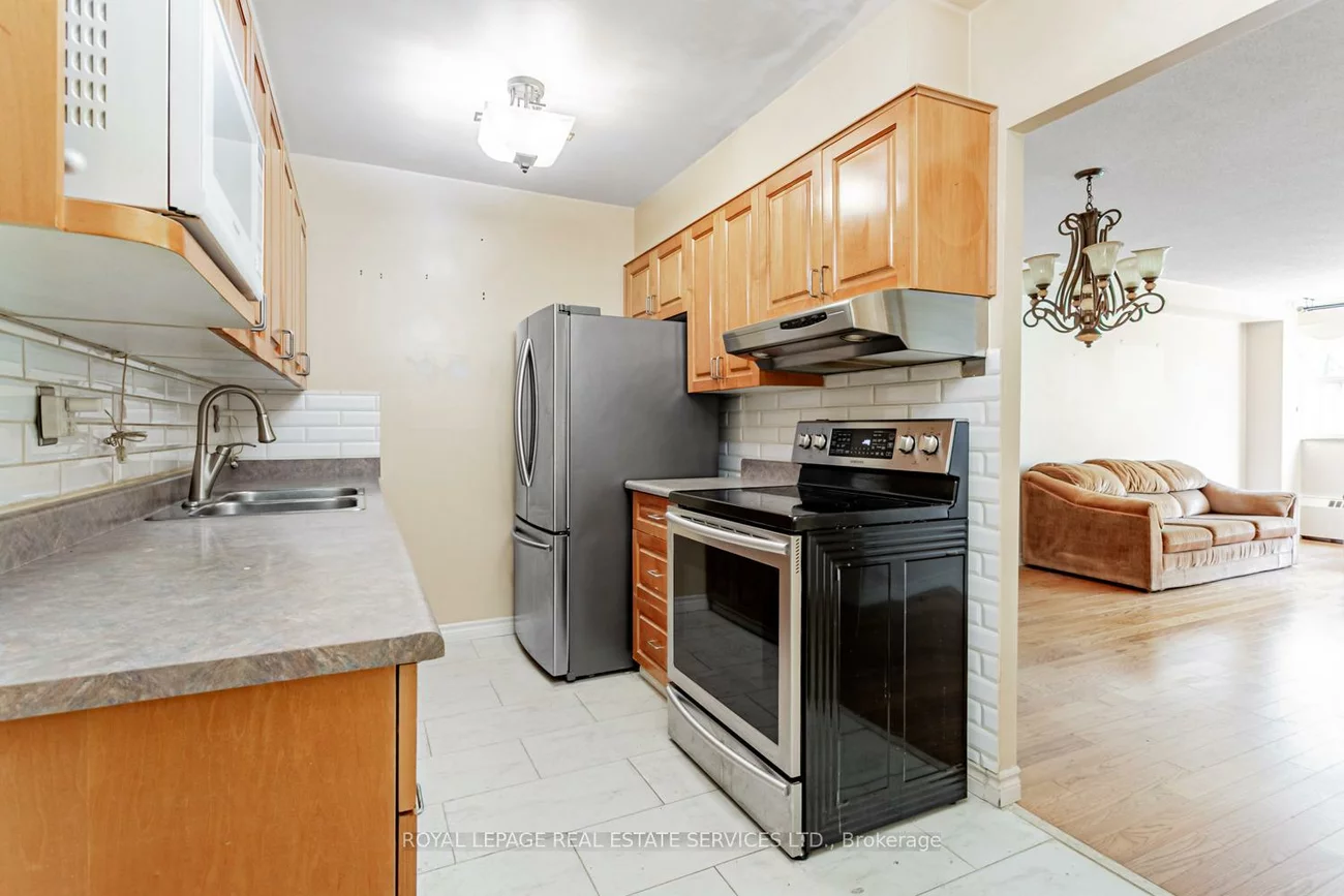 45, Southport, High Park-Swansea, Toronto