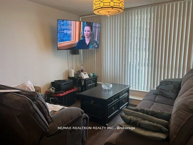 830, Lawrence, Yorkdale-Glen Park, Toronto