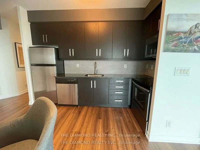 5101, Dundas, Islington-City Centre West, Toronto