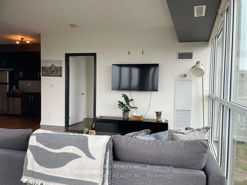 5101, Dundas, Islington-City Centre West, Toronto