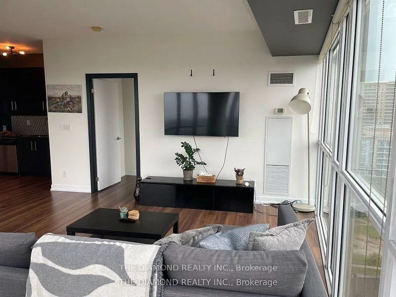 5101, Dundas, Islington-City Centre West, Toronto