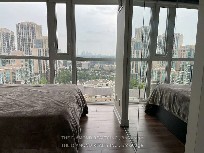 5101, Dundas, Islington-City Centre West, Toronto