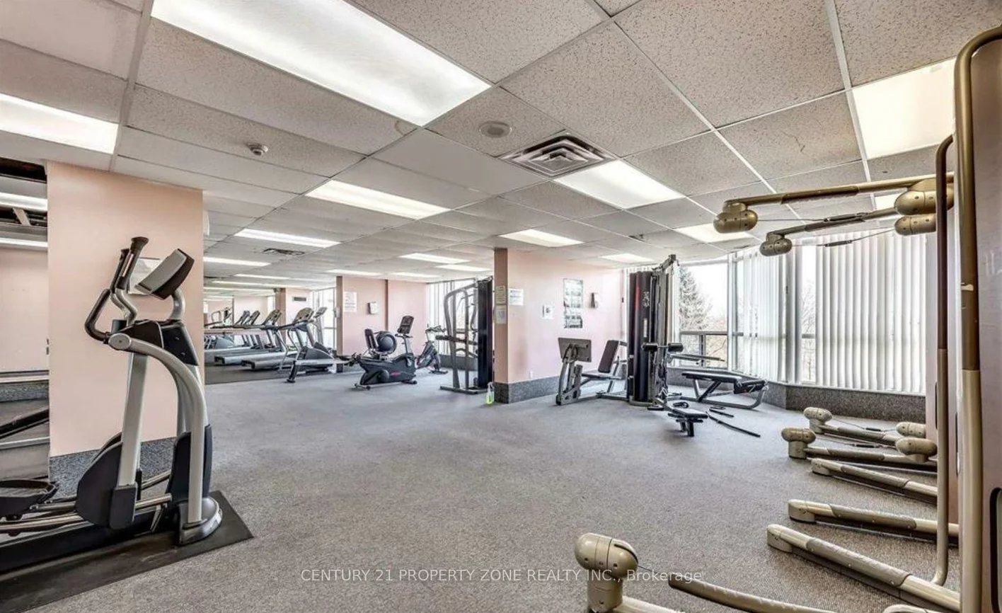 3, Rowntree, Mount Olive-Silverstone-Jamestown, Toronto